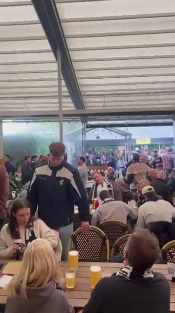 Live from London Tavern