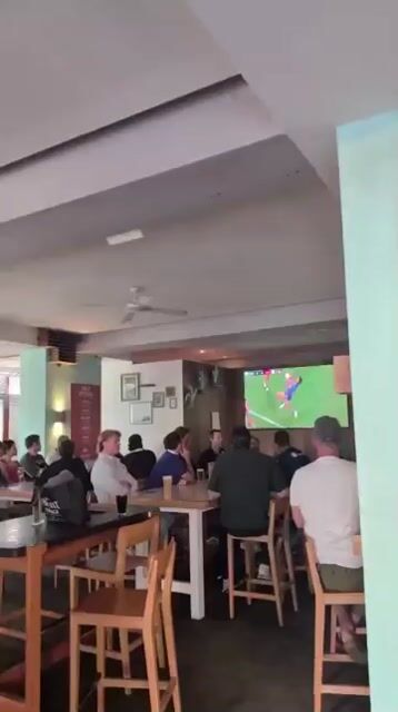 Live from Beach Road Hotel