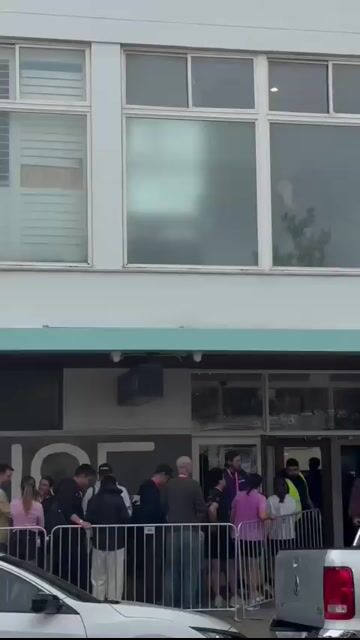 Live from Beach Road Hotel