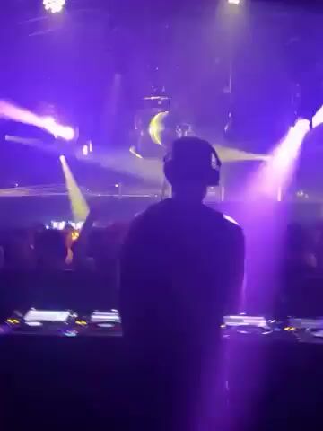 Live from Arq Nightclub