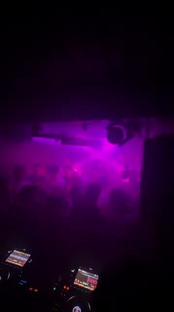 Live from La Di Da