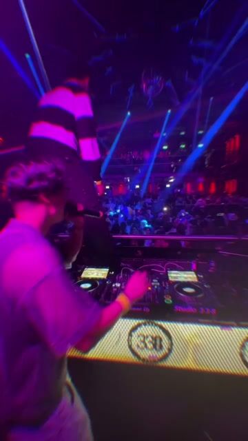 Live from Egg London Nightclub