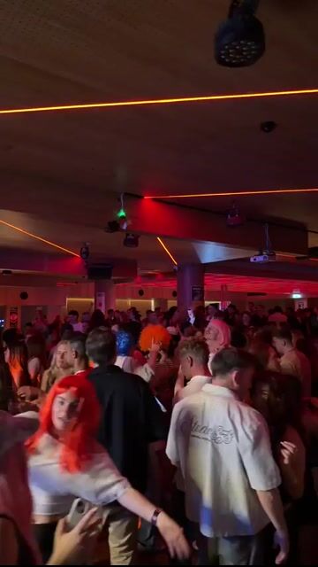 Live from Beach Road Hotel