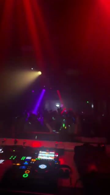 Live from Egg London Nightclub
