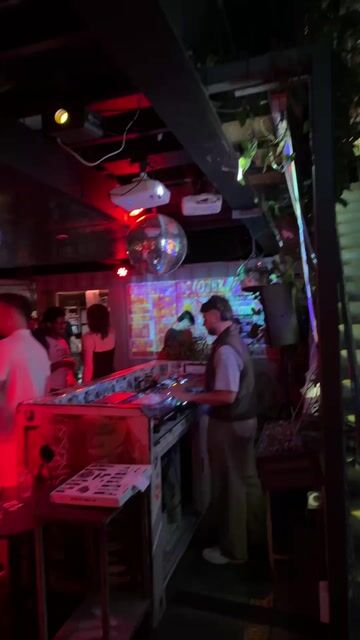 Live from Whitehart Bar