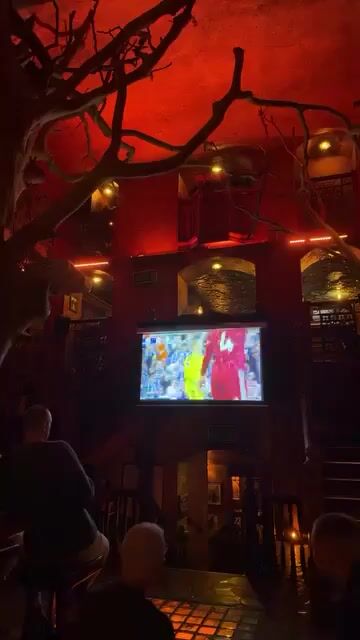Live from Waxy O'Connor's London