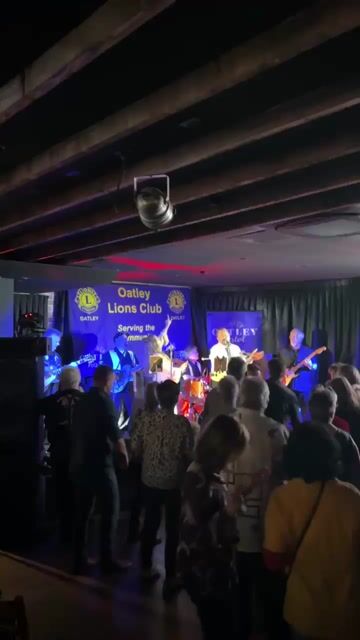 Live from Oatley Hotel