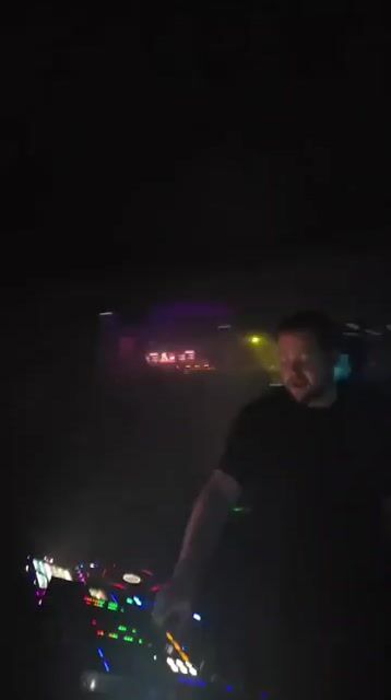 Live from Side Bar