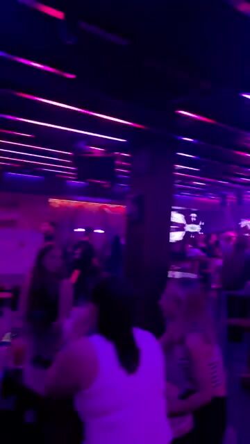 Live from Side Bar