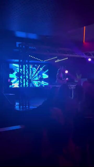 Live from Beach Road Hotel