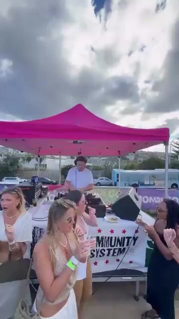 Live from Bondi Golf & Diggers Club